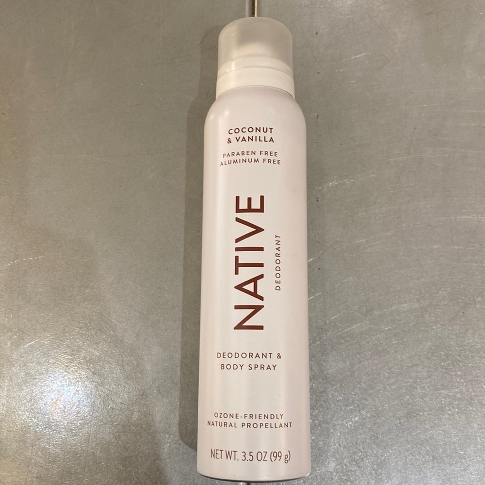 Native deodorant coconut and vanilla